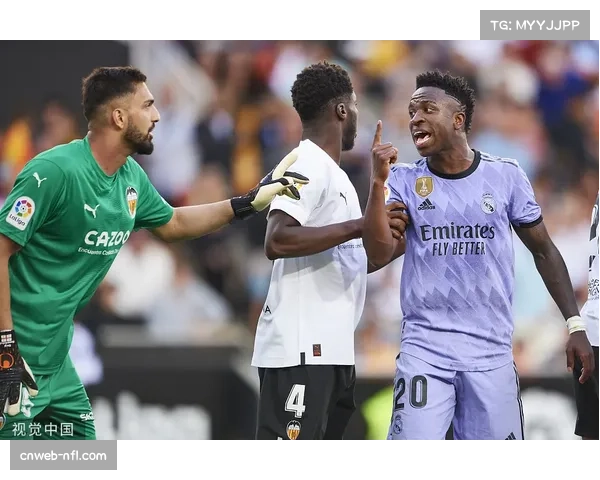 西甲裁判委员会宣布下赛季试行“裁判赛后公开解释重大判罚”制度 西甲裁判委员会宣布下赛季试行“裁判赛后公开解释重大判罚”制度